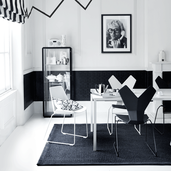 Modern living room monochrome in black, white and black carpet