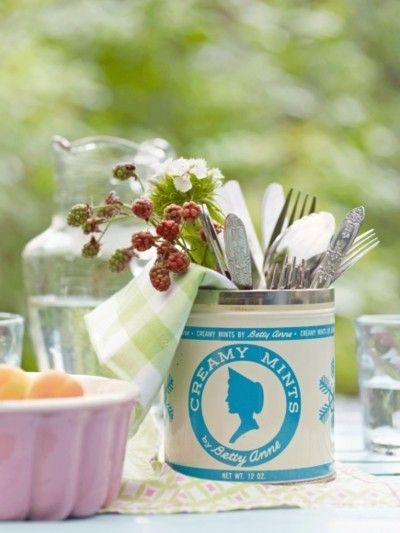Retro table design summer party cutlery holder