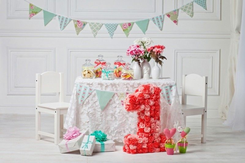 girl-children's-birthday-celebrations-first-birthday-candy-table-decoration-resized