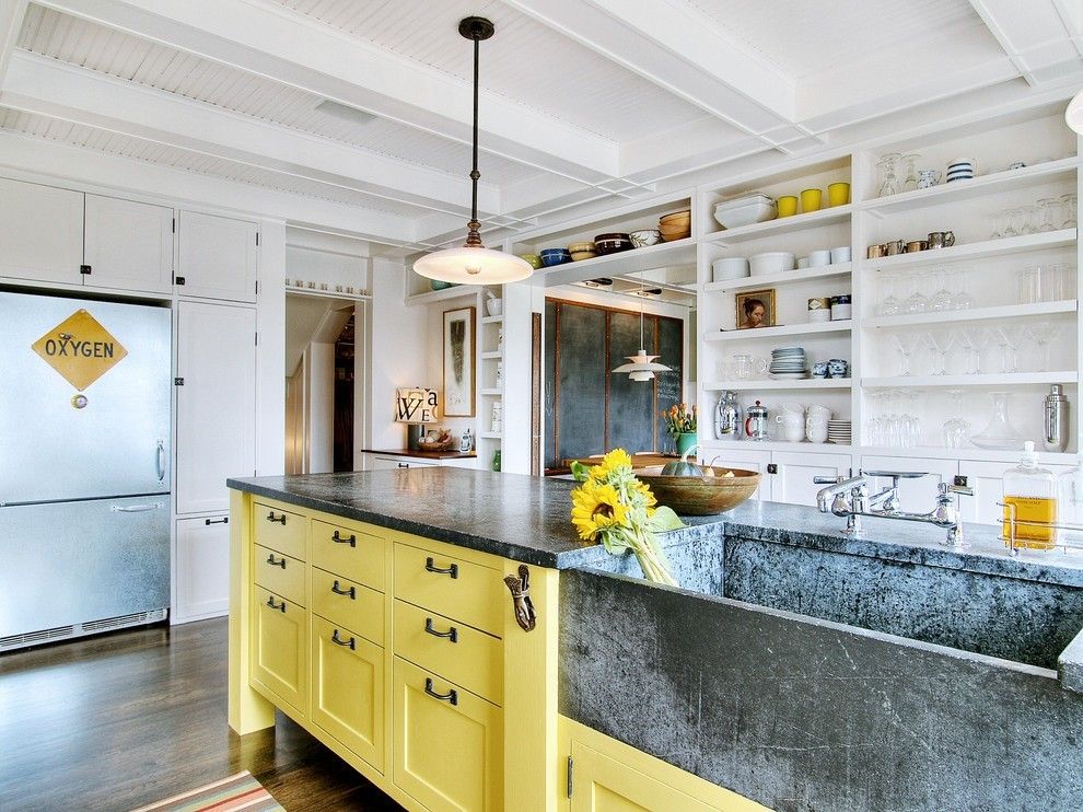 open-kitchen-modern-gray-marble-floor