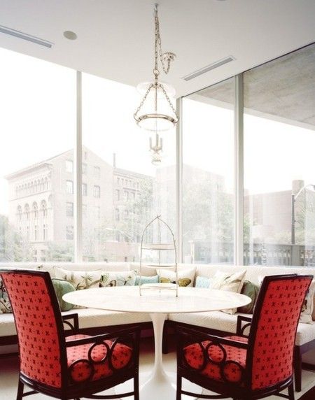 Pendant lights-dining-chairs-round-table