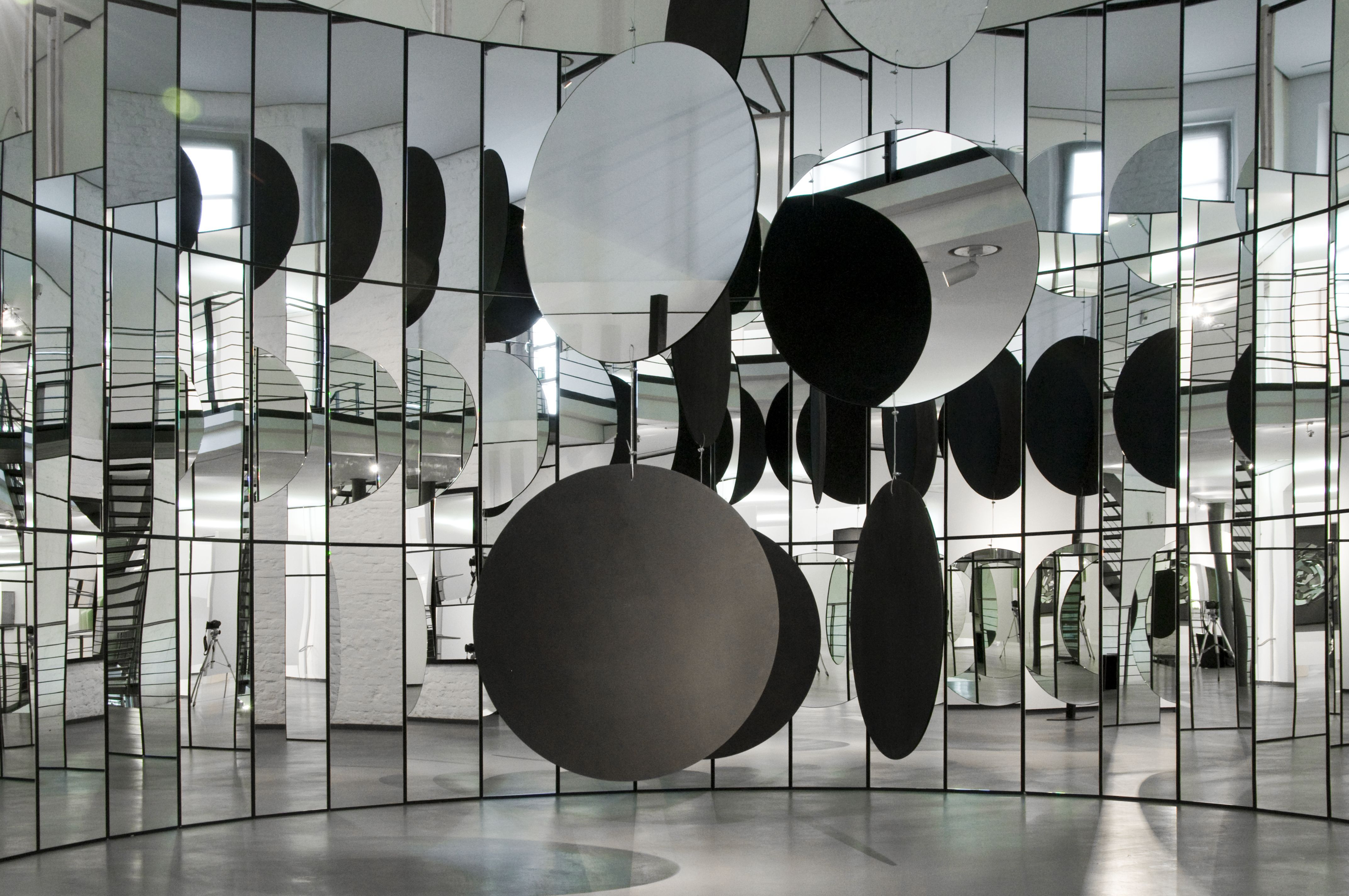 Spiegelwand Ideen, die alle Aufmerksamkeit gebühren - Trendomat.com