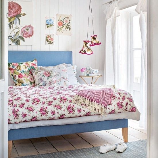 bed linen-in-flower-patterns