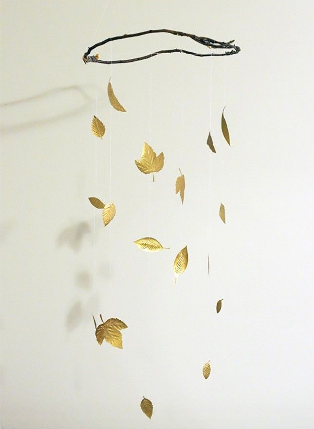 autumn-decoration-garland-leaves-leaves