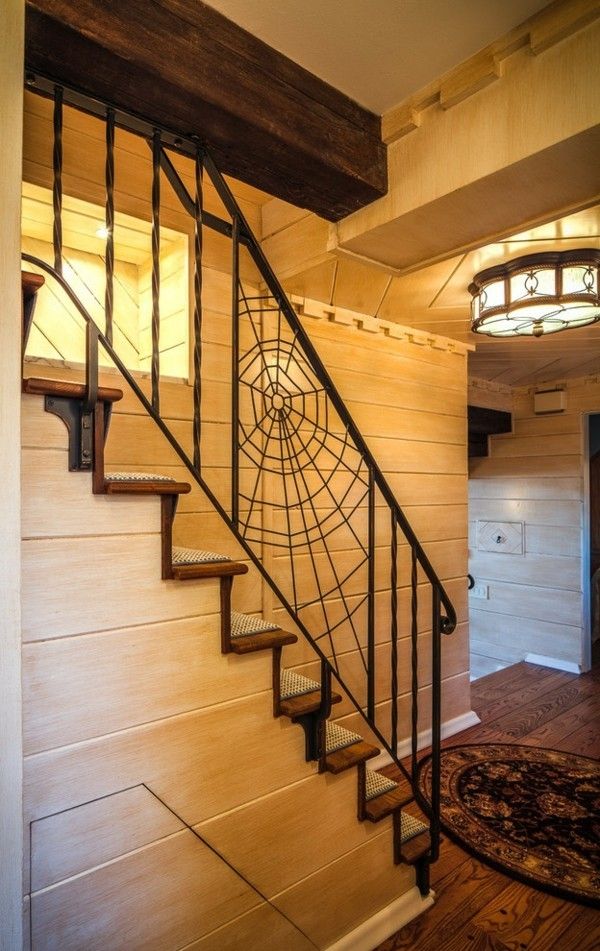 style-mix-staircases-with-wood-halloween-decoration-ideas