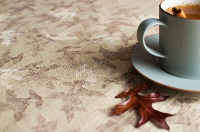 tablecloth-with-leaf-print