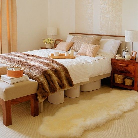 saver-living-bedroom-furnishing-modern-carpets