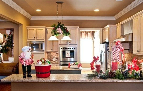 modern-kitchen-cake-island-stylish-christmas-decoration