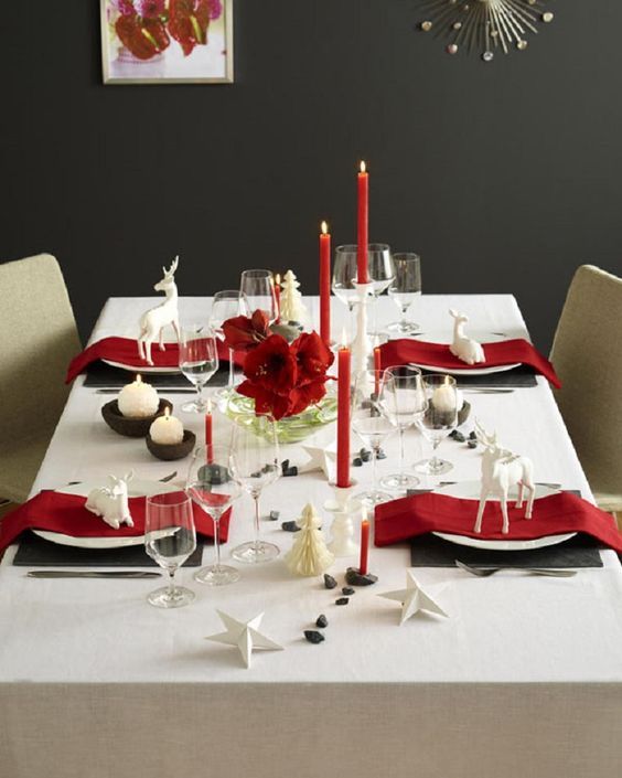 black-red-white-set-christmas-table-red-candles