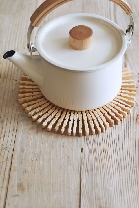 tea kettle-from-washing-pegs