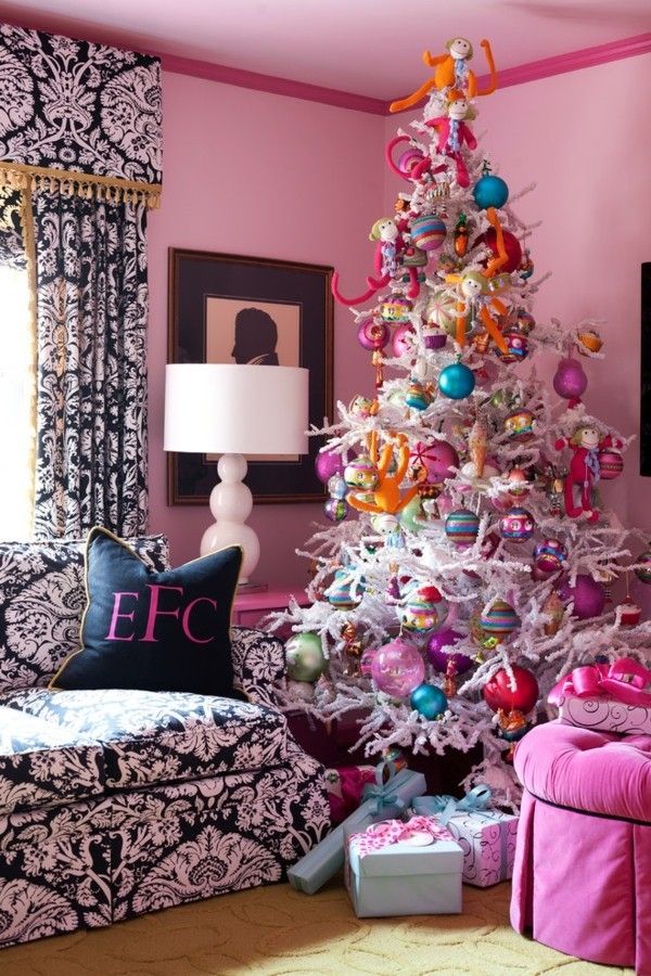 christmas-tree-pink-purple-christmas-balls