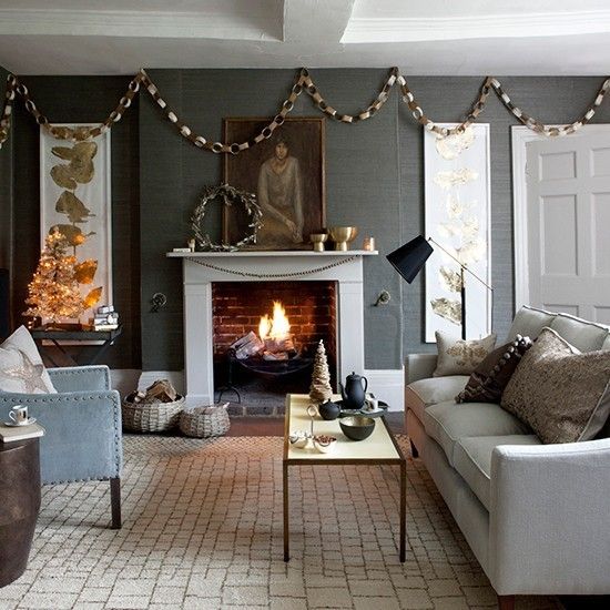 christmas-decoration-very-plain-wreath-garlands