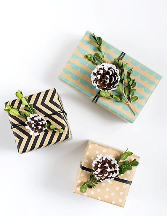 christmas gifts pine cones