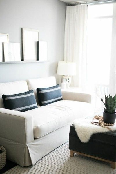 living room-white-sofa-decoration
