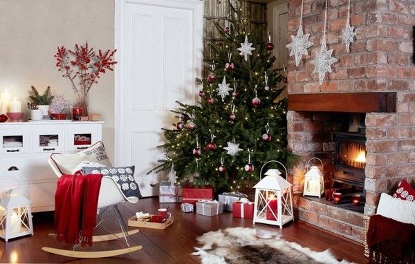 contemporary-living room-fireplace-christmas-decoration