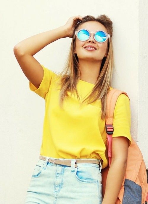 fashionable-and-sexy-in-lemon-yellow-t-shirt