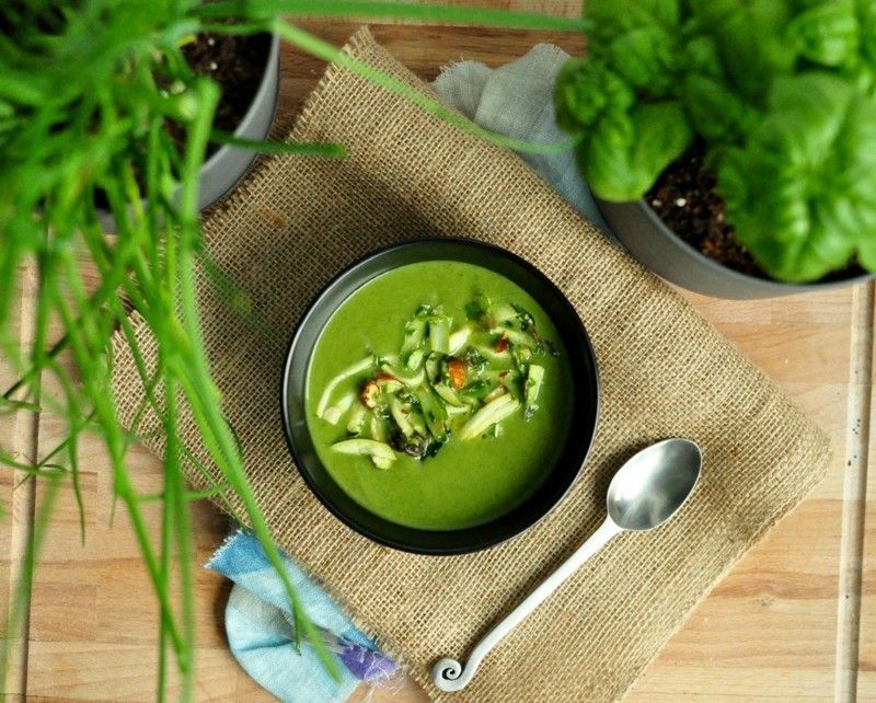 Green spring soup Fight spring fatigue