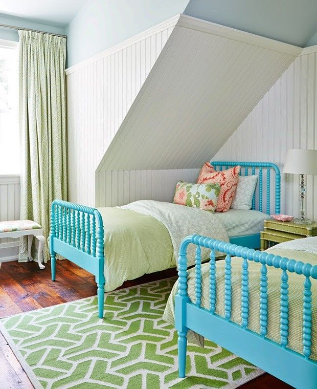modern-children's-room-two-beds-dachschrage-carpet-white-green
