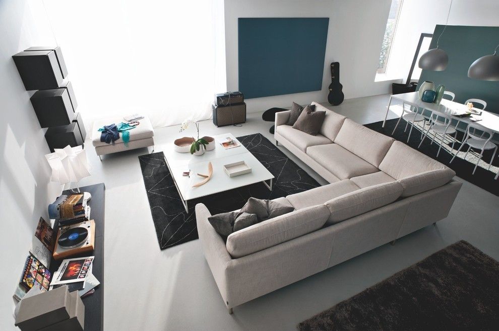 modern living room gray coffee table