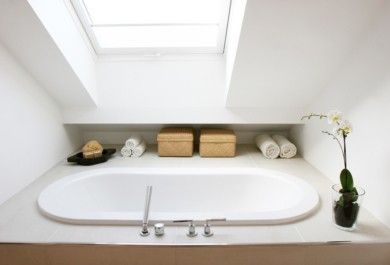 Badezimmer auf dem Dachboden – viel Ruhe mit einer Prise Luxus