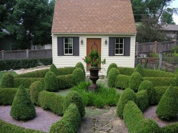 Häuschen Gartengestaltung im englischen Stil