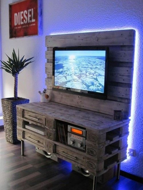 Möbel aus Paletten Wand Fernseher
