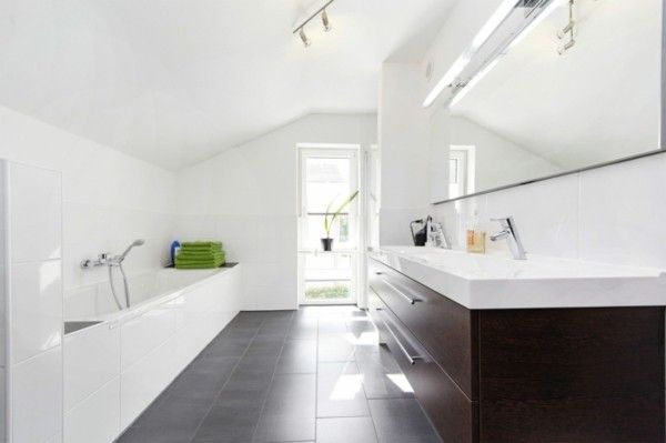 Badezimmer auf dem Dachboden – viel Ruhe mit einer Prise Luxus