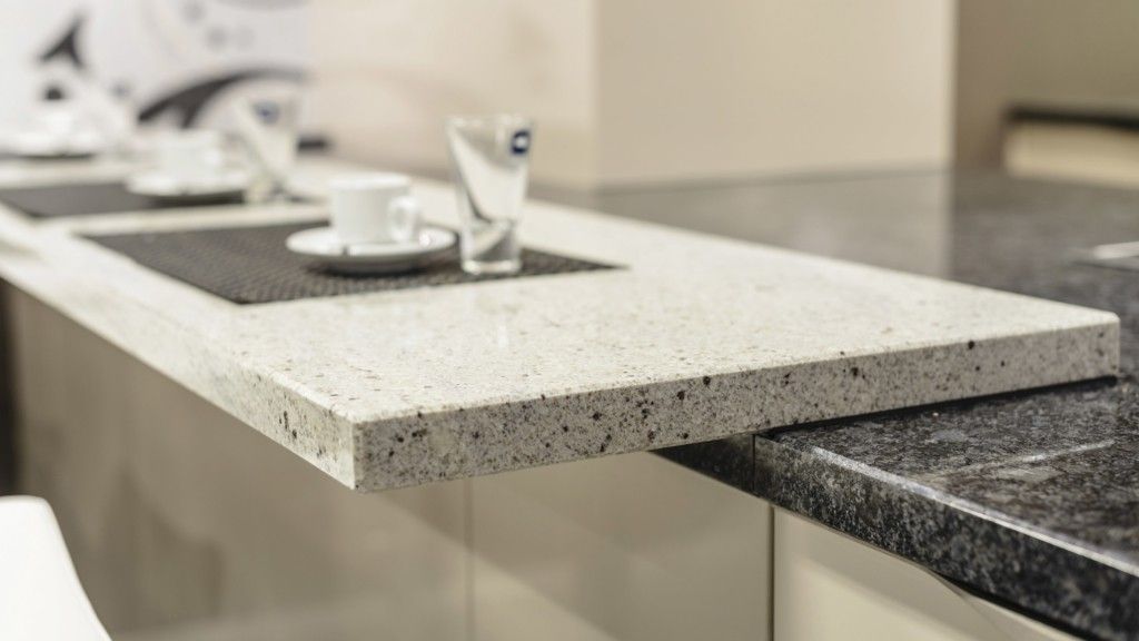 Sind Sie des Granits in der Küche überdrüssig? Dann versuchen Sie es