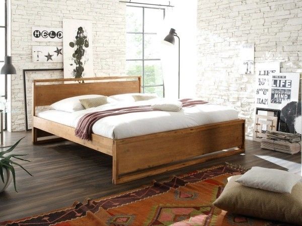 Schlafbett aus Holz
