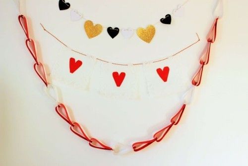 Herzen aus Papier basteln - interessante Bastelideen zum Valentinstag 