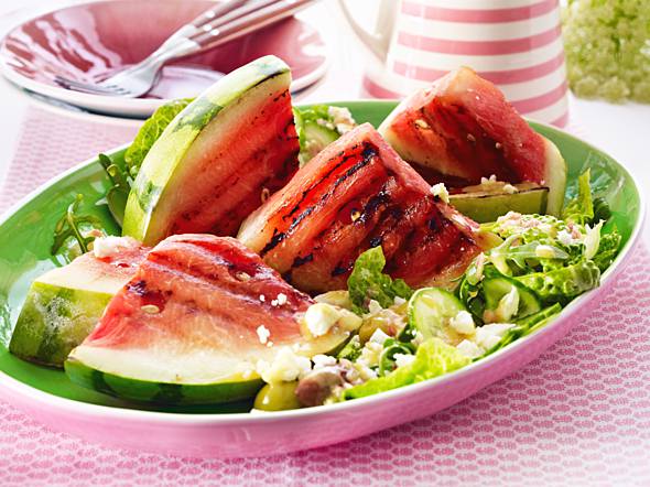 gegrillte wassermelone mit cremigem feta