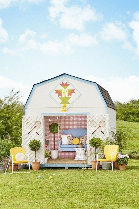DIY Ideen Hinterhof kleines Gartenhaus bauen Ruhe und Entspannung für Groß und Klein