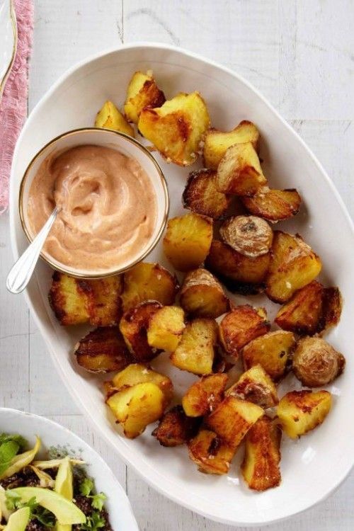 Leichte Kartoffel Rezepte knusprige doppelt überbackene Kartoffeln mit Paprika Mayo