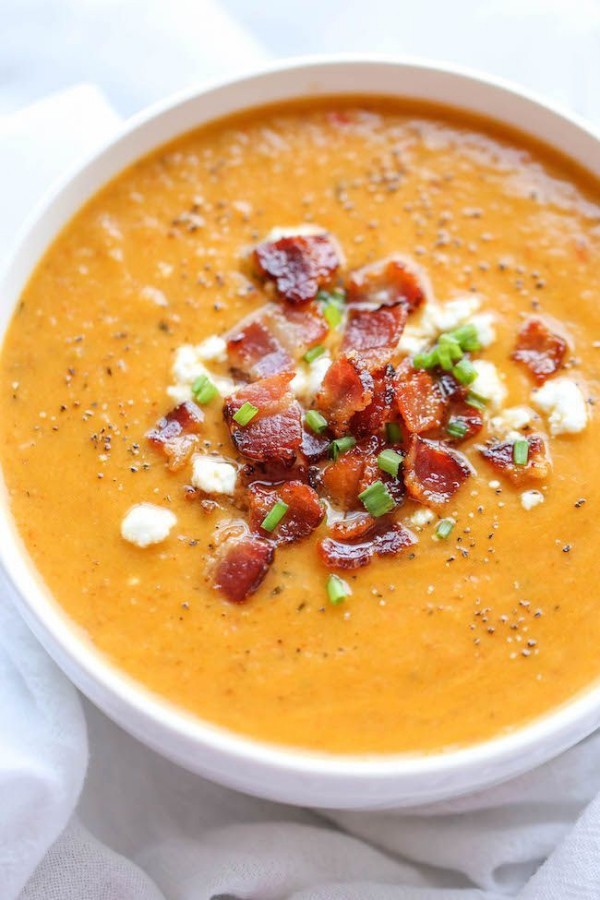 Butternuss-Kürbissuppe mit Bacon