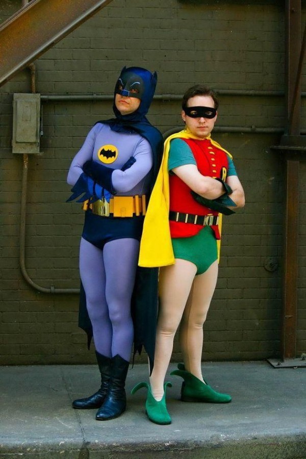 Halloween Kostüme im Partnerlook Batman und Robin im Partnerlook