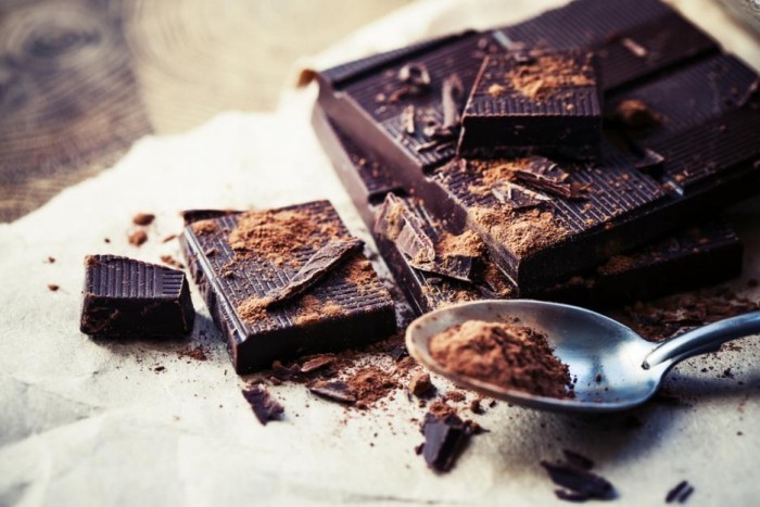 Gesunde Lebensmittel für langes Leben dunkle Schokolade schmeckt lecker und ist gesund