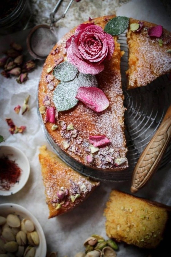 Köstliche Valentinstag Desserts persischer Kuchen zum Fest der Liebe