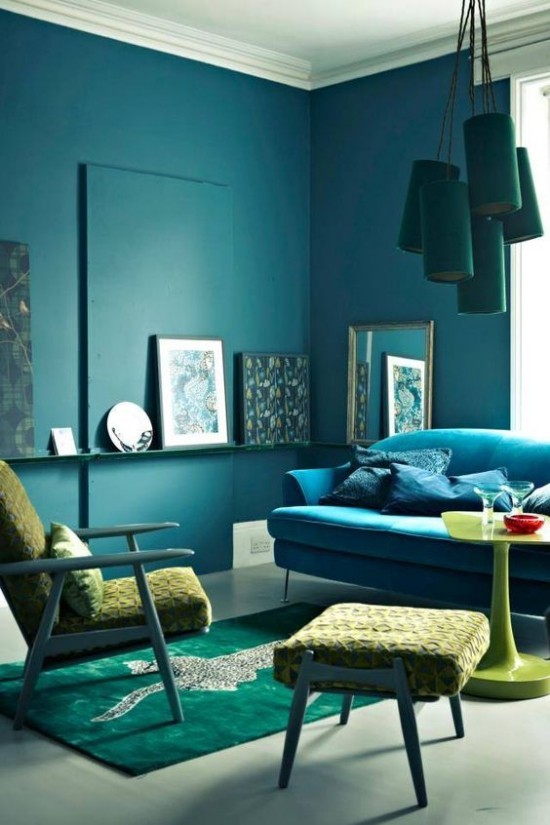 Analoge Farbgestaltung Wohnzimmer Dunkelgrün Türkis Grasgrün