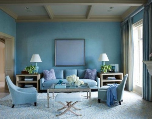 Ausgeglichene Farbkombinationen Wohnzimmer Blau als Hauptfarbe mit Grau