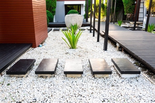 Garden with ornamental gravel easy to maintain well designed high aesthetics