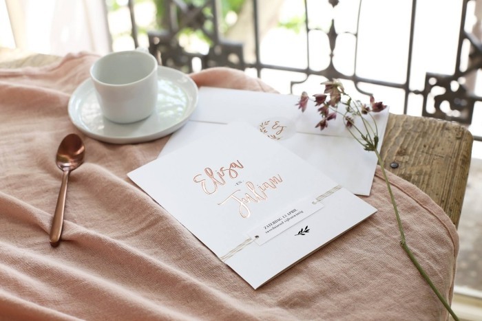 Stilvolle Hochzeitskarten online finden kreative Designs verschiedene Stilrichtungen