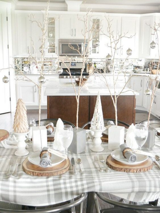 Festive table decorations ideas for Christmas natural elements beautiful ambience
