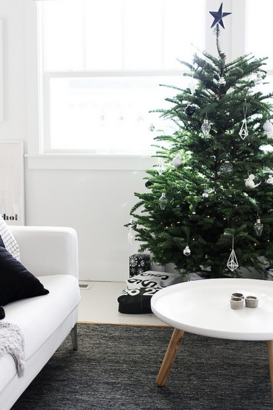 träumerische Weihnachtsstimmung schlichte Deko Ambiente im skandinavischen Stil