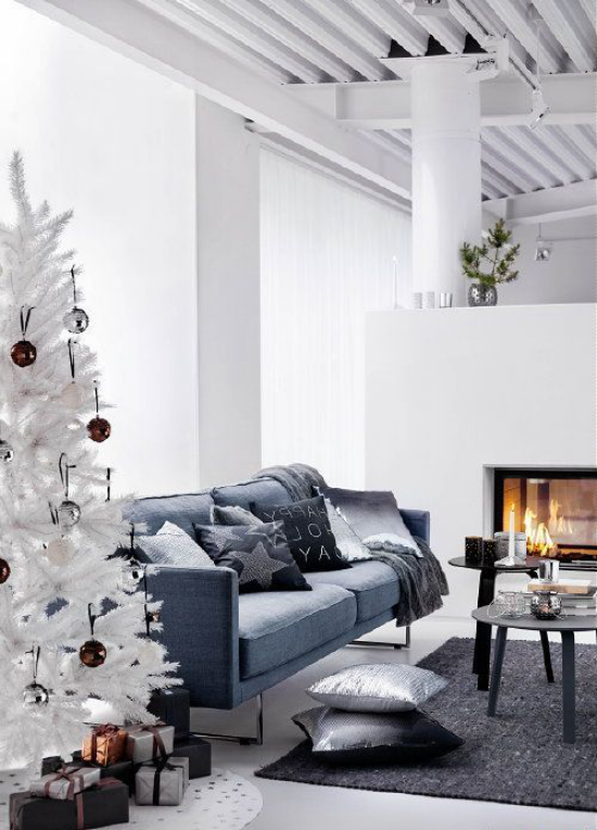 träumerische Weihnachtsstimmung stilvolle Atmosphäre im Wohnzimmer