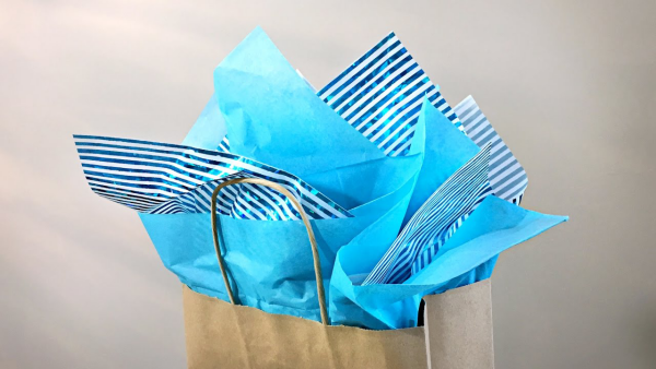 Seidenpapier modernes vielseitiges Verpackungswunder hellblaues und blau weiß gestreiftes Papier Hohlräume füllen
