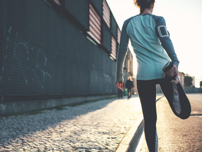2 Wochen Diät täglich Sport treiben joggen macht fit elegant straff gesund