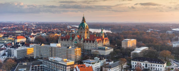 Immobilienprojekt in Hannover Blick von oben auf die Stadtmitte Stadtpanorama