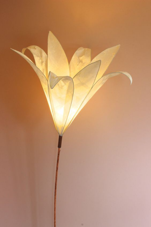 Lampen in floralen Formen Eleganz pur Stehlampe perfektes Design