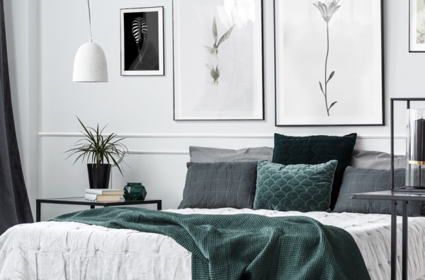 Schlafzimmer einrichten großes bequemes Bett ein Muss beruhigend wirkende Farbpalette