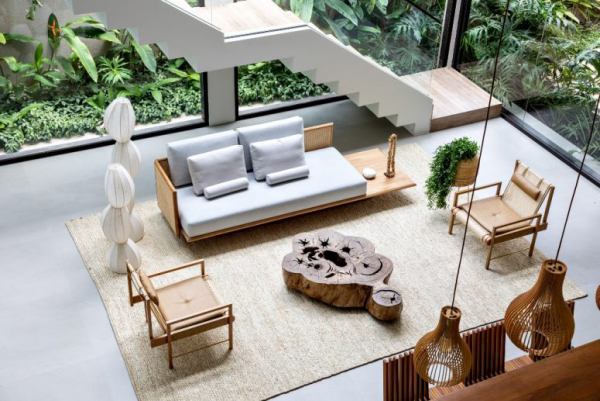 modernes Haus in Brasilien mit tropischem Flair Wohnzimmer Holzmöbel